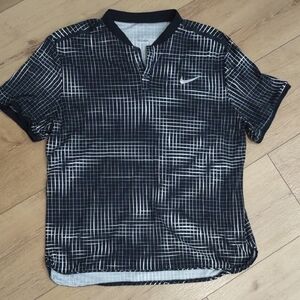 Nike Men's Grid Pattern Polo Shirt
